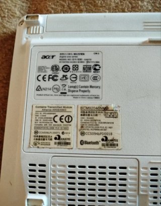 Netbook mini portátil Acer Aspire One KAV10 10,1"
