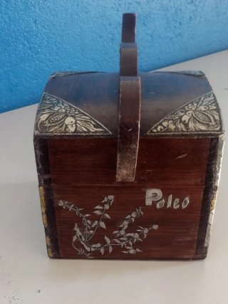 Caja artesana para infusiones de madera