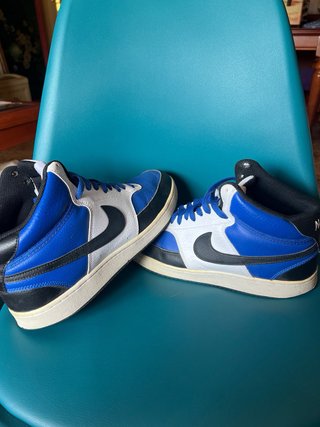 NIKE NBA Court Vision MID ROYAL