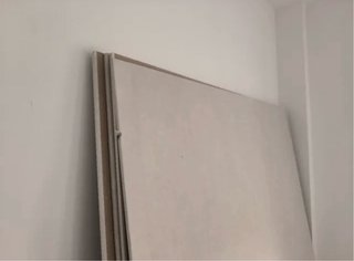 Placas de pladur blancas y verdes