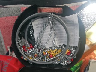 Cadenas del coche para la nieve.