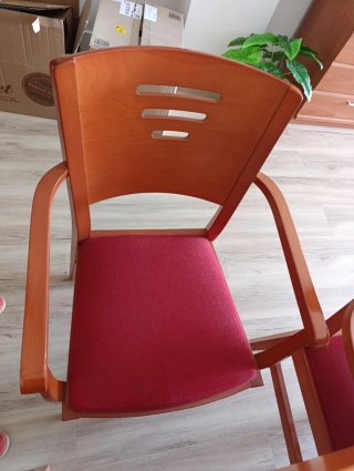 Mueble completo, mesa extensible y 6 sillas