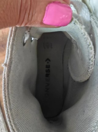 Zapatillas Converse gris y Blancas