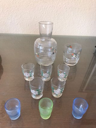 Jarra y 6 Vasos Decorados Flores