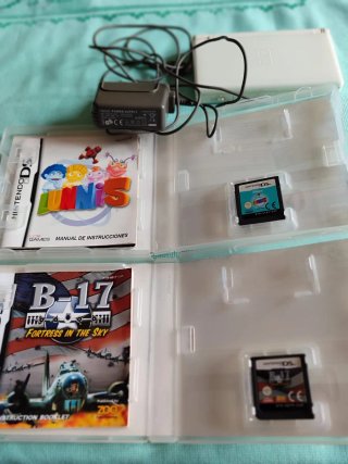 Nintendo DS Lite Bianca + 2 Giochi