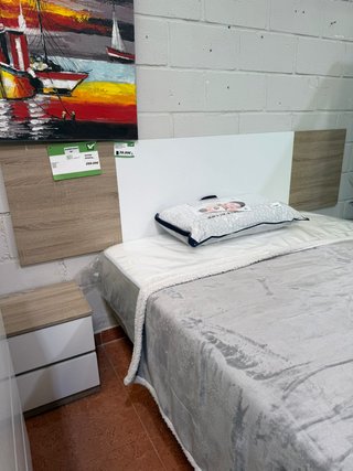 Armario 3 Puertas + Cómoda + 2 Mesitas + Cabecero