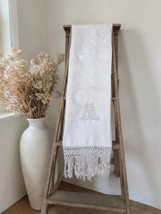 Textil antiguo toalla con monograma y flecos