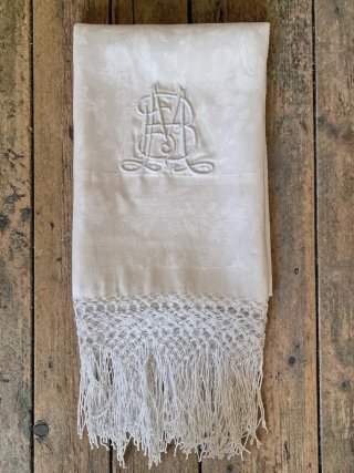 Textil antiguo toalla con monograma y flecos