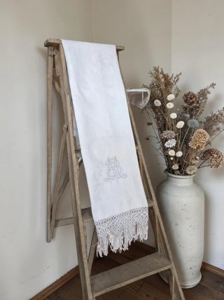 Textil antiguo toalla con monograma y flecos