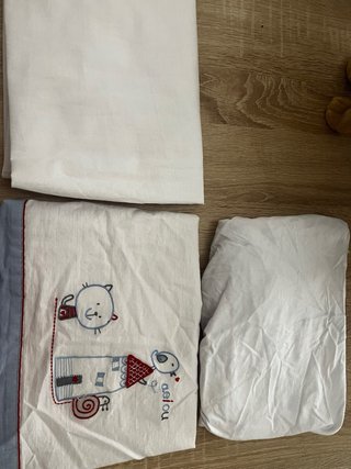 Minicuna con protector, nórdico y sábanas