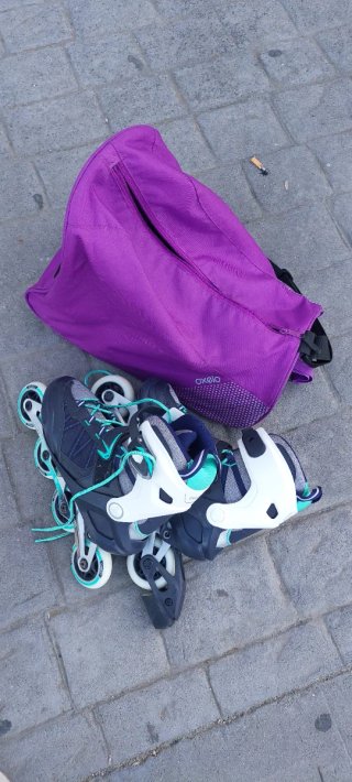 Pattini inline con lacci e velcro