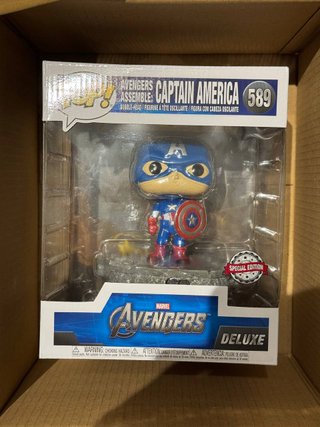 Funko Pop! Capitán América 589 Deluxe