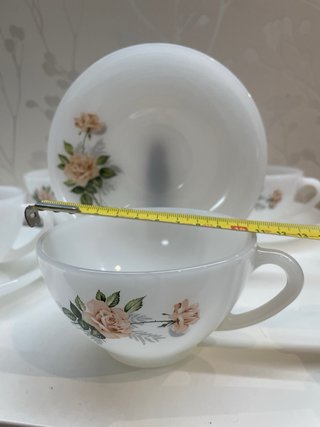 Jarra y 6 tazas desayuno Arcopal rosas vintage