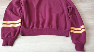 Sudadera granate con capucha T. S