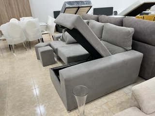 Sofá Cama Chaiselongue Gris + 2 Puff