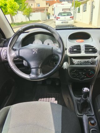 Peugeot 206 2004