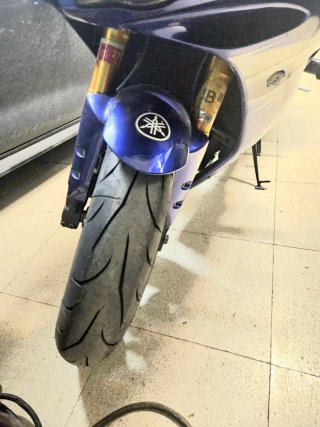 Yamaha R1 2006 Azul