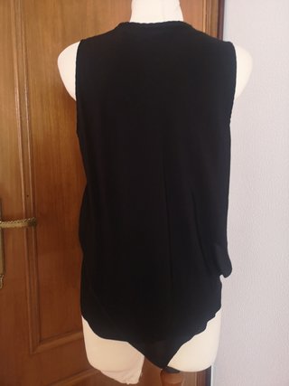 Blusa Desigual negra y roja talla M