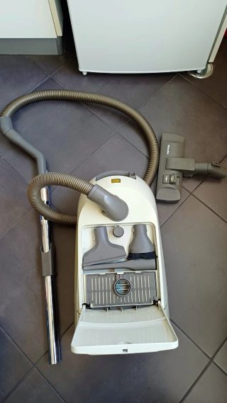 Aspirador Miele Air Clean + Filtros