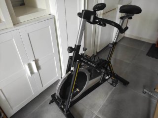 Bicicleta Estática Tecnovita Evo5000