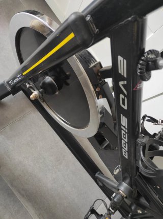 Bicicleta Estática Tecnovita Evo5000