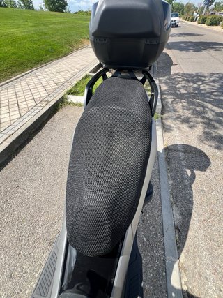 Daelim XQ2 Maxi Scooter Plata