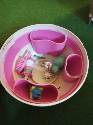 Hatchimal Pájaro Rosa en Huevo