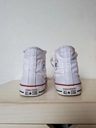 Converse Blancas Talla 40 (equiv. 40.5)