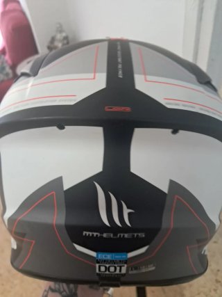 Casco de moto MT Helmets