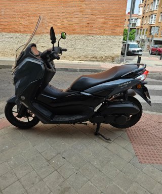Yamaha NMAX 125 Negra/Gris