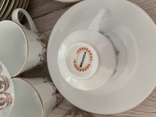 Set caffè in porcellana bianco e oro