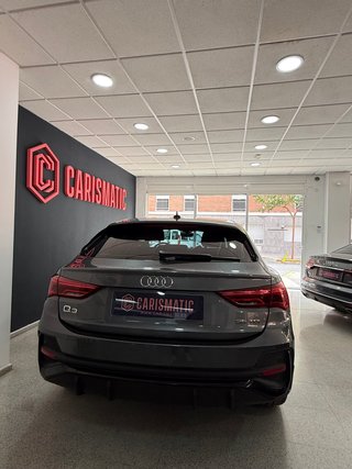 Audi Q3 2023 35 TDI Black Line
