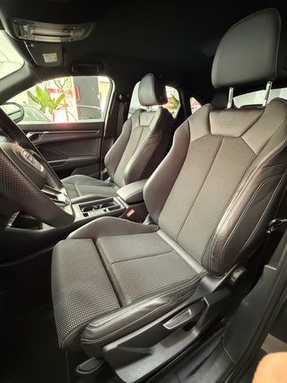 Audi Q3 2023 35 TDI Black Line