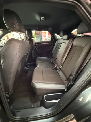 Audi Q3 2023 35 TDI Black Line