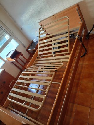 Cama articulada madera y metal