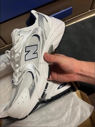 New Balance 530 Blanco Plata Azul Marino 37.5