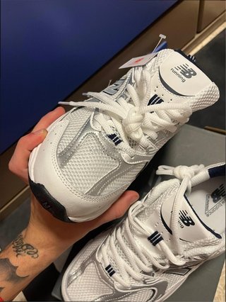 New Balance 530 Blanco Plata Azul Marino 37.5