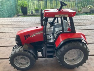 Tractor Bruder Case CVX 170