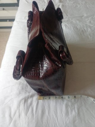 Bolso de mano efecto piel