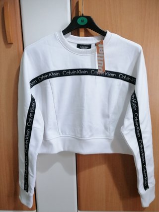 Falda Calvin Klein + regalo