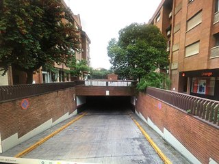 Garaje en alquiler en Santa Teresa-Vista Hermosa en Toledo