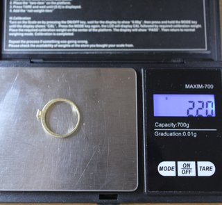 Anillo de oro de 18k. Peso: 2.20 gr.