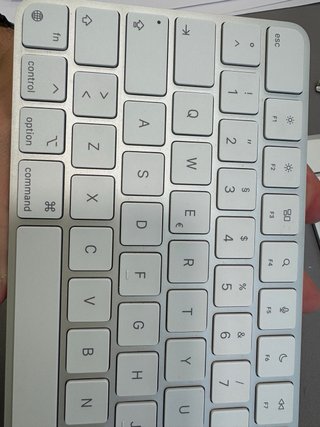 Apple Keyboard A2450 inalámbrico (Alemán)