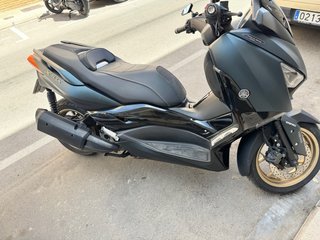 Yamaha XMAX 300 Negra