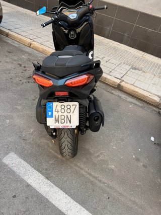 Yamaha XMAX 300 Negra