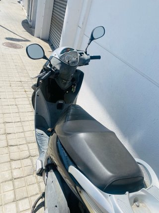 Moto Honda SH 125 Negra
