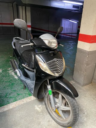 Moto Honda SH 125 Negra