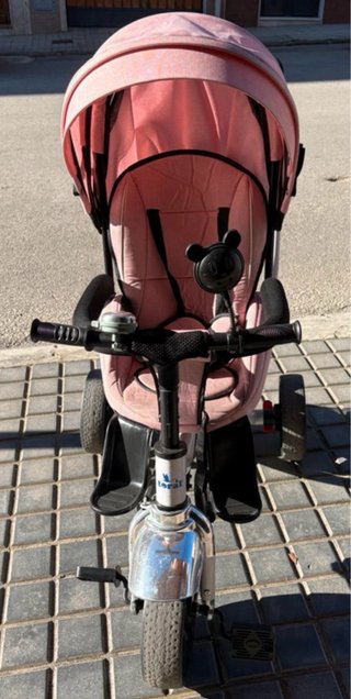 Triciclo niña rosa.