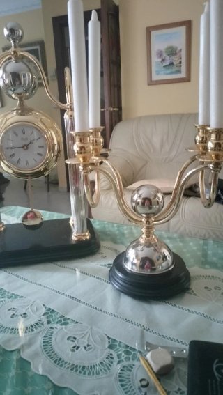Candelabro y Reloj Dorado