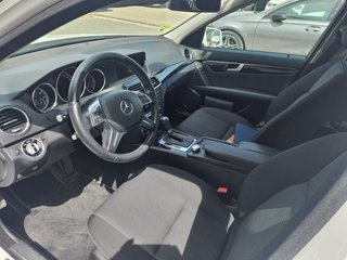 Mercedes-Benz C200 2012